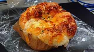 オニオンチーズブレッド｜サンメリー 八王子みなみ野店
