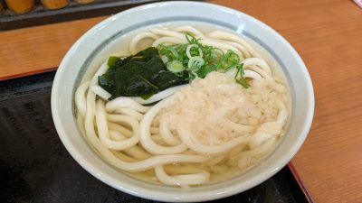 かけうどん｜かのや 新宿東南口店