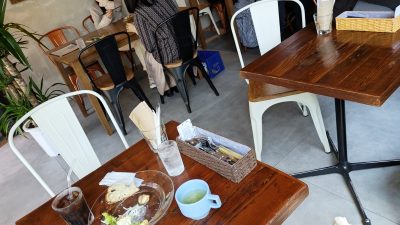 店舗内観｜CAFE LABYRINTH SENDAI