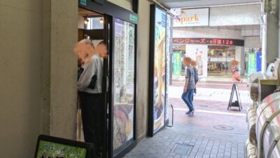 東一市場側｜そばの神田東一屋 本店