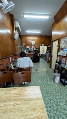 店舗内観｜軽食&ラーメン メルシー