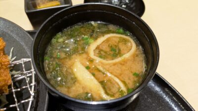 お味噌汁｜とんかつ まい泉食堂 立川店