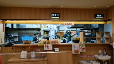 カウンター｜立ちそば処 杜