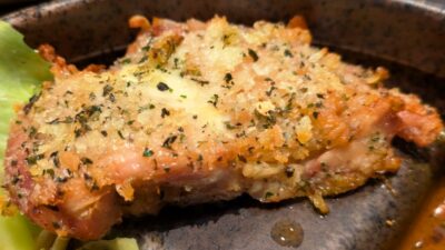 ハーフチキンの香草パン粉焼き|ヴァサラロード 仙台アエル店