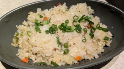 五目チャーハン|九十九 新宿本店