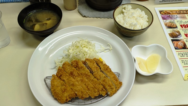 ロースかつ定食｜大阪西成食堂