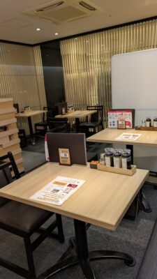 店舗内観｜とんかつ 鶴群 ルクア サウス店