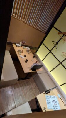 店舗内観(1Fテーブル席)|板前料理 晴れの日