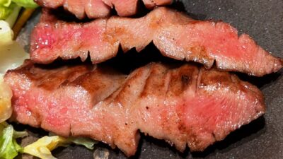 牛たん極焼き(アップ)|利久 仙台駅本店
