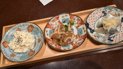 酒の肴盛り合わせ三皿|さかなざかな 桜木町クロスゲート店