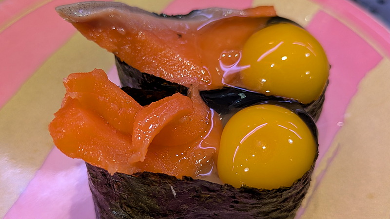 うずらサーモン|平禄寿司 仙台一番町店